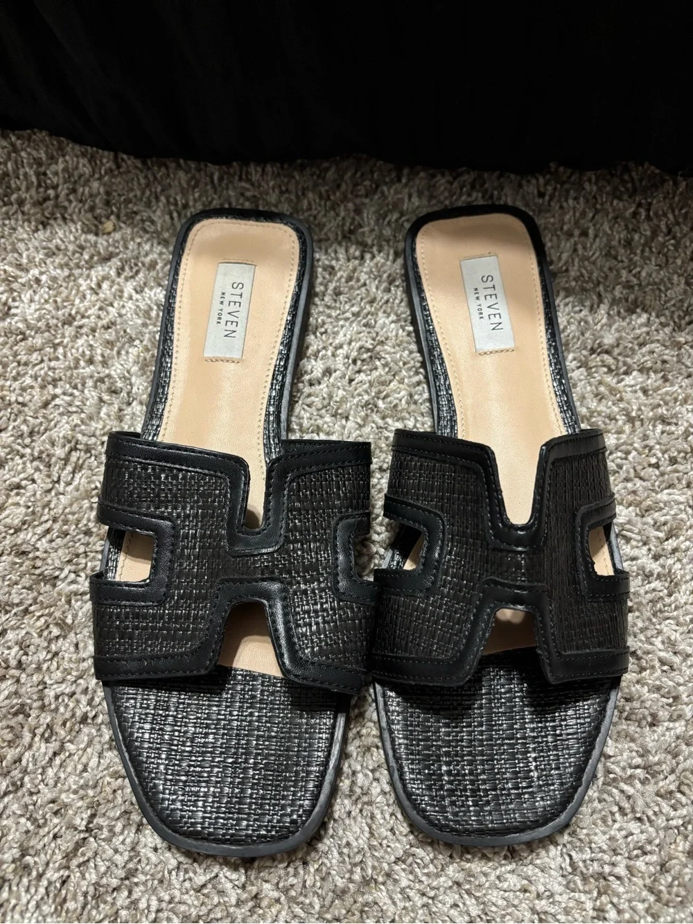Steve Madden Black Woven Slide Sandals - Picture 1 of 1